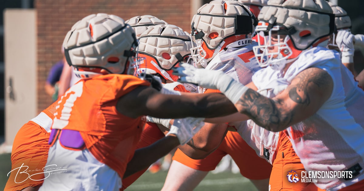 clemson football players stepping up