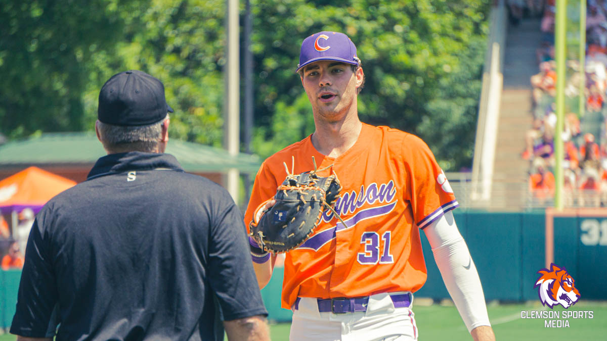 baseball-clemson-regional-03