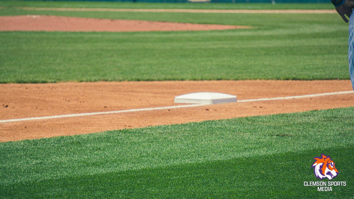 baseball-clemson-regional-17