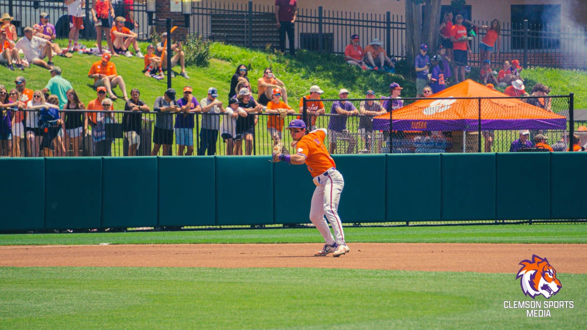 baseball-clemson-regional-31