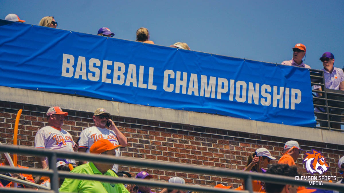 baseball-clemson-regional-32