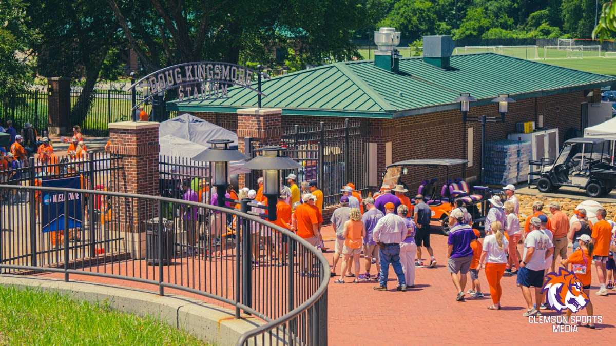 baseball-clemson-regional-43