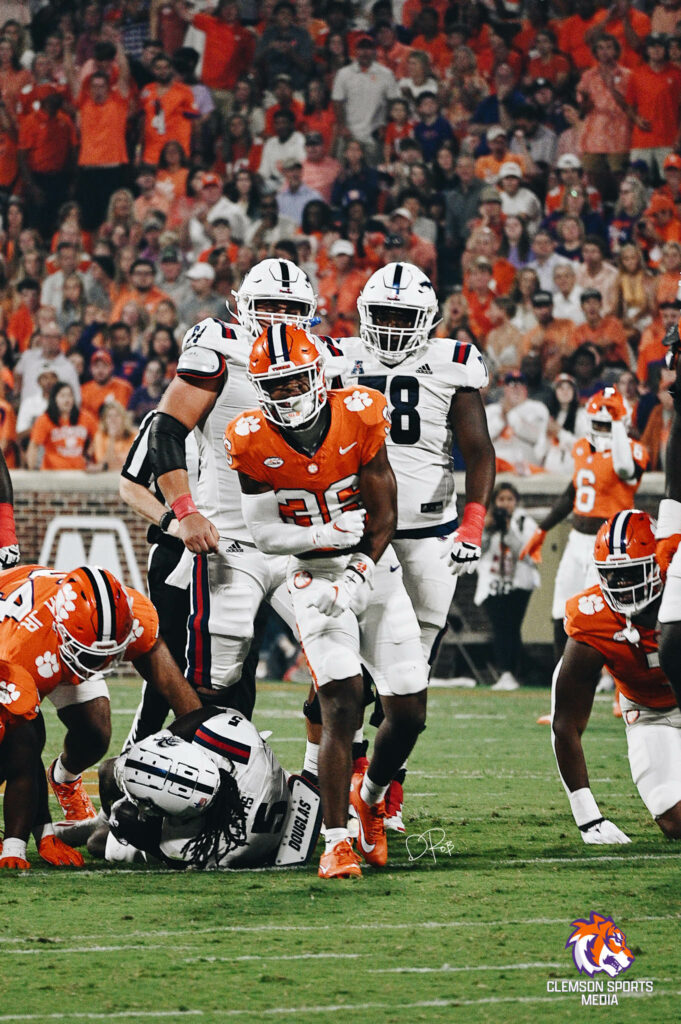 Khalil Barnes - Clemson Defense